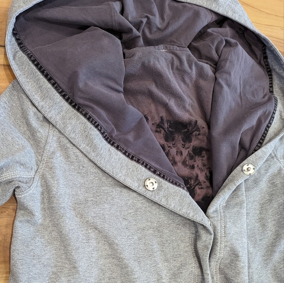 Lululemon Awareness Wrap [10] - Picture 5 of 9